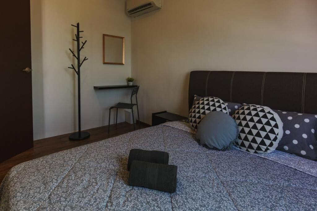 Jazz Suites 1 Vivacity Kuching Buitenkant foto